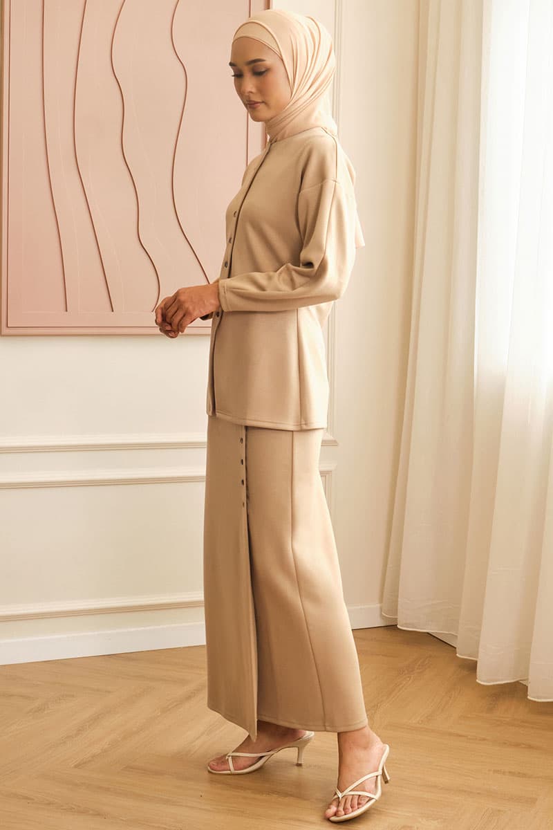 Leeder Button Slit Skirt - Camel - Image 3